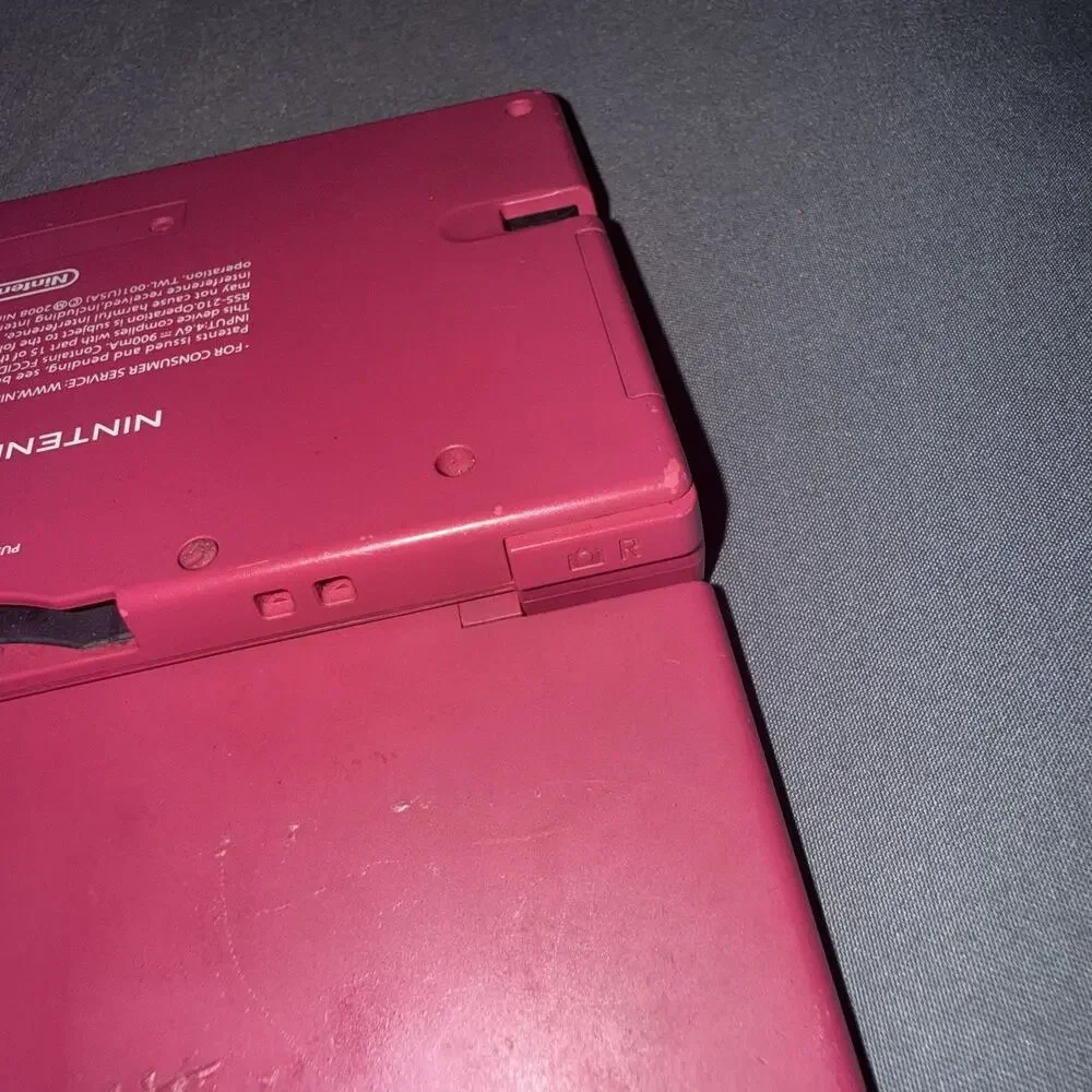 Nintendo DS Console Hot Pink Handheld System No Charger/stylus